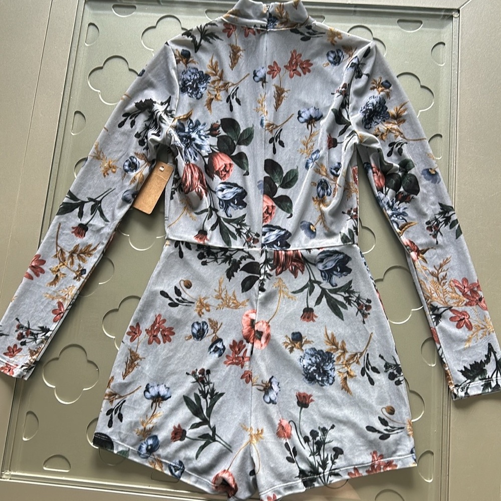 BLITHE Velvet Floral Romper Blue Cutout Mock Neck Bodycon Size Small NWT Sexy - Picture 9 of 15